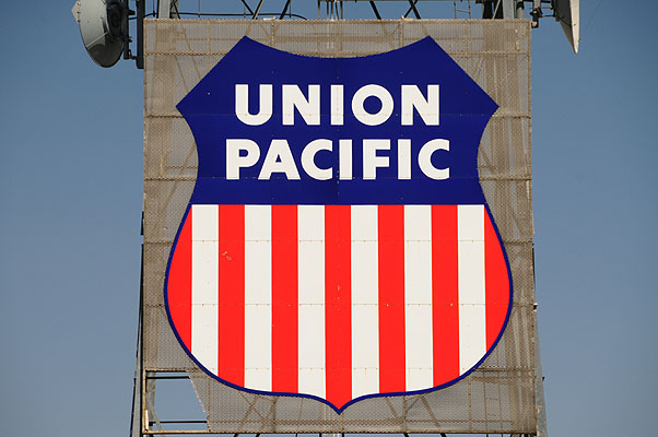 DSC_0042.jpg (4288x2848) NIKON D300 - 18-200mm f/3.5-5.6 // F8 // 1/250 sec // ISO 200 // 200,0 mm // no Flash // 2008:07:03 15:08:22 DSC_0042.jpg (4288x2848) NIKON D300 - 18-200mm f/3.5-5.6 // F8 // 1/250 sec // ISO 200 // 200,0 mm // no Flash // 2008:07:03 15:08:22